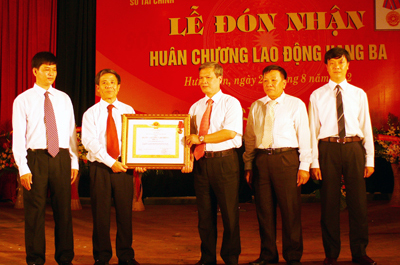 Sở Tài chính Hưng Yên Kỷ niệm ngày truyền thống và đón nhận Huân chương Lao động hạng Ba